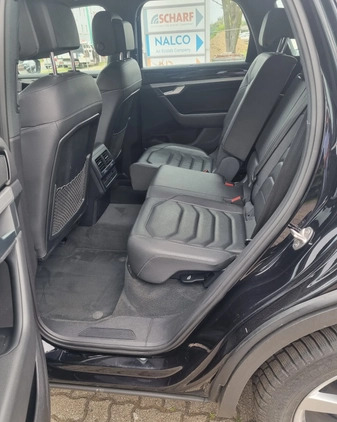 Volkswagen Touareg cena 215250 przebieg: 244192, rok produkcji 2019 z Tychy małe 92